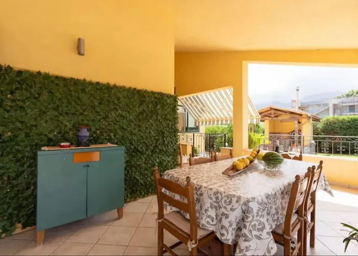 Villa Oasi Della Pace Based In Partinico